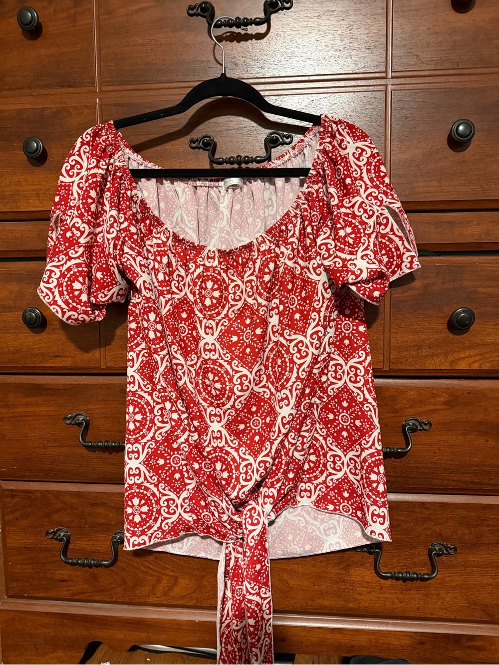 Red Patterned Tie-Front Women's Top